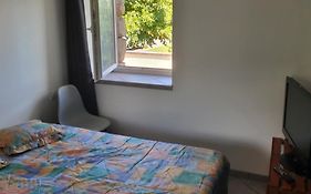 Maisonnette En Pierre Renovee